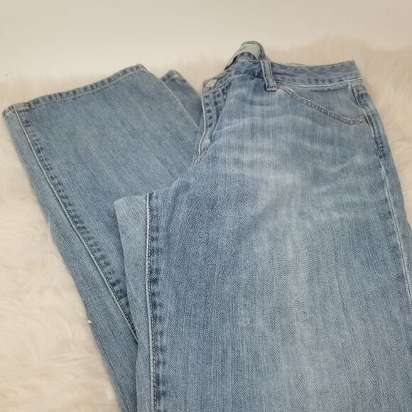 GAP BOOT CUT LIGHT WASH. SZ - Picture 6 of 8